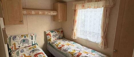 3 chambres, fer et planche à repasser, Wi-Fi gratuit, draps fournis