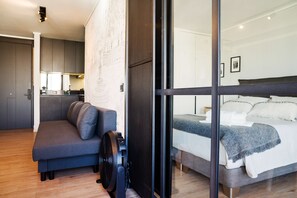 1 bedroom, desk, iron/ironing board, WiFi - 1 BE Parking  Prime Las Condes Location (Las Condes)