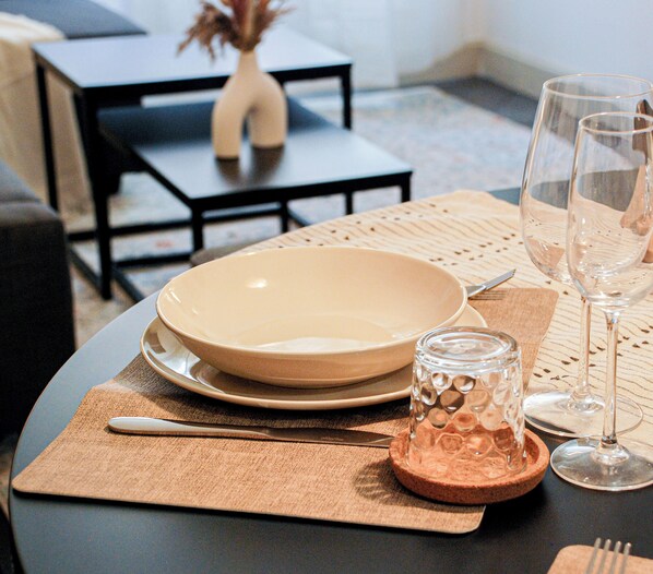 Dining - 50 m from the metro station - 20 minutes walk from the Colosseum -RomeCentralHouse (Roma)