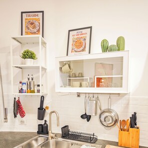 Private kitchen - 50 m from the metro station - 20 minutes walk from the Colosseum -RomeCentralHouse (Roma)