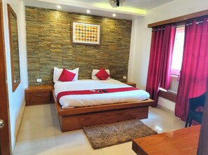 Deluxe Double Room, Multiple Beds, Air conditioning