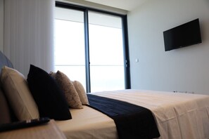 1 habitación y escritorio 