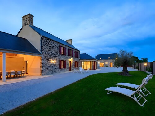 Domaine Le Saint Georges Cottage with Pool, Spa & Sauna
