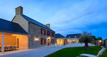 Domaine Le Saint Georges Cottage with Pool, Spa & Sauna