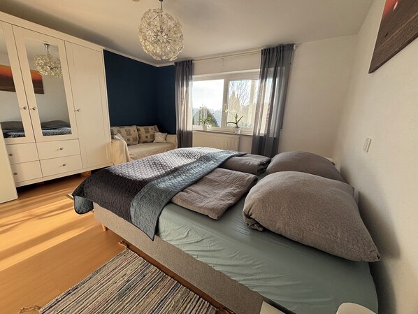 Unclassified image, 1 of 17, button