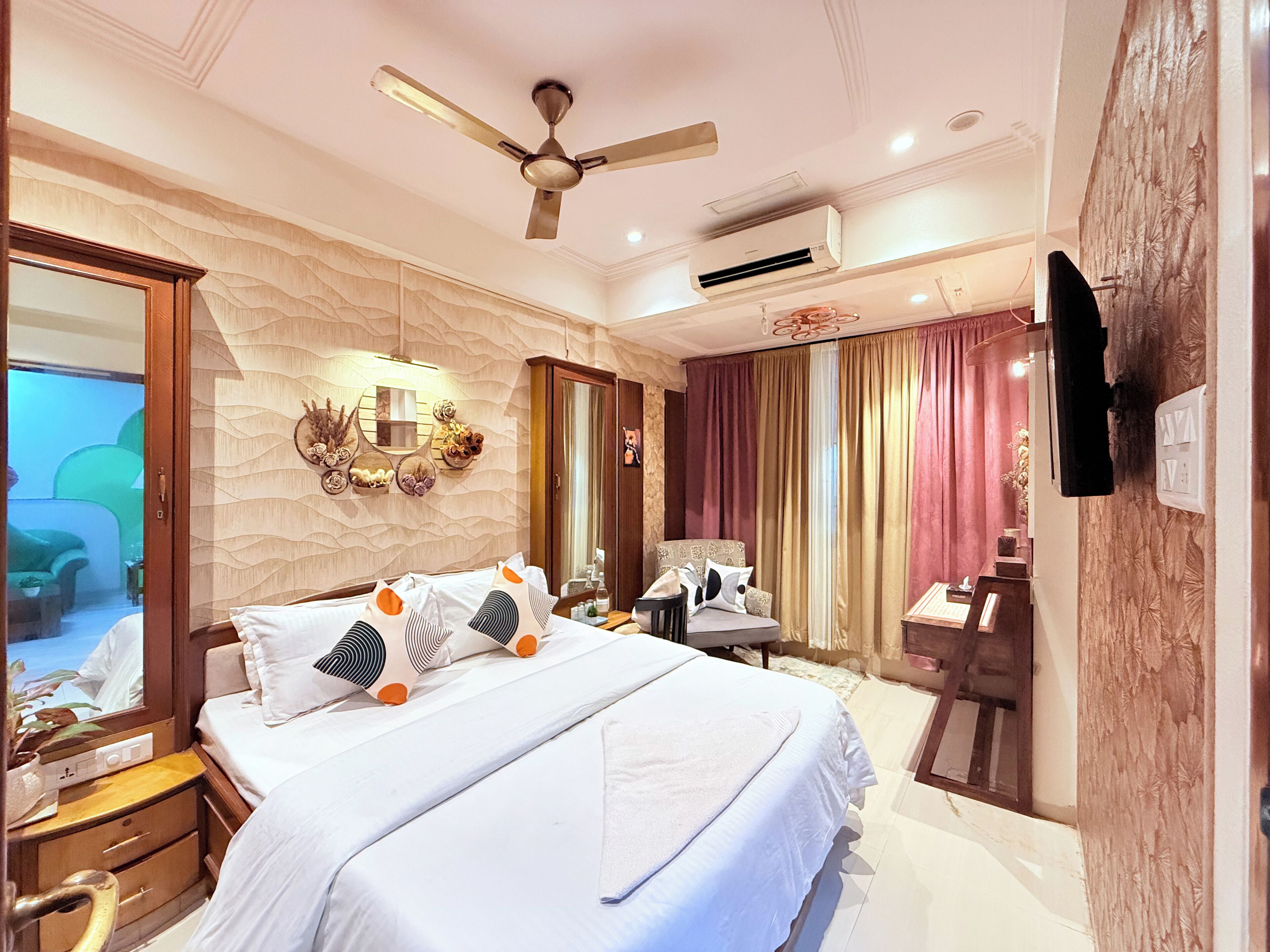 4 Schlafzimmer, Bügeleisen/Bügelbrett, WLAN, Bettwäsche