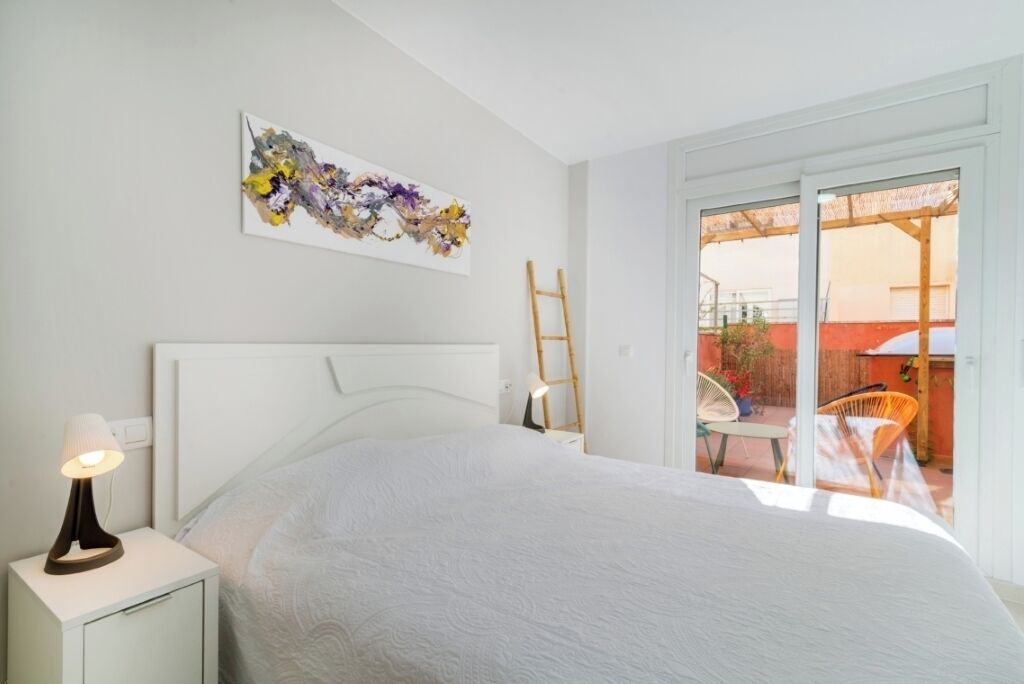 2 bedrooms, iron/ironing board, travel crib, free WiFi