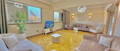 Superior Apartment, 4 Bedrooms, City View | Living area