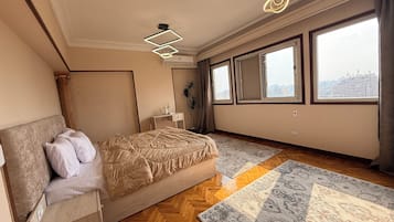 Premium bedding, minibar, in-room safe, desk