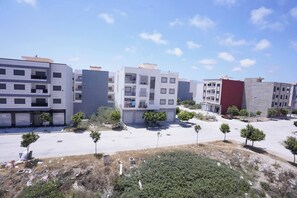 Appartement, 2 chambres, accessible aux personnes à mobilité réduite, piscine privée | Extérieur