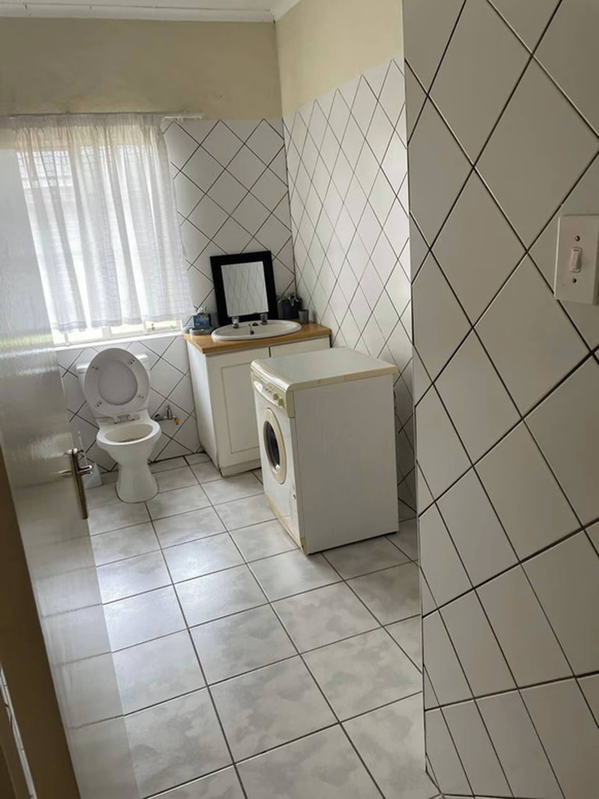 House, 3 Bedrooms, Smoking, Fireplace | Bathroom