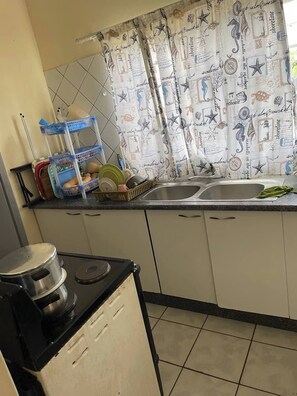 Casa, 3 dormitoris, fumadors, llar de foc | Cuina privada