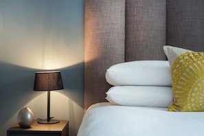 Two Bedroom Apartment | Premium bedding, individually decorated, individually furnished - Native Waterloo (London)