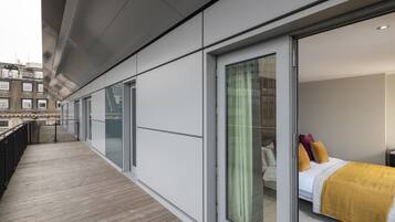 Penthouse Two Bedroom Apartment | Terrace/patio