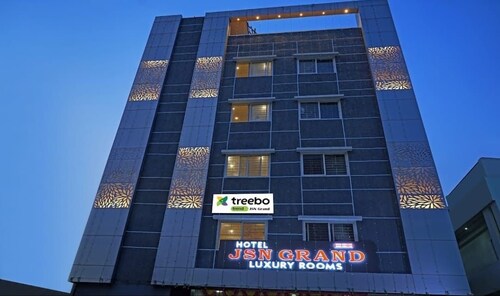 HOTEL JSN GRAND