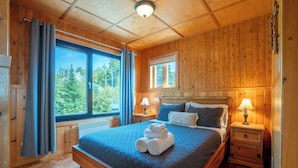 Unclassified image, 4 of 53, button - Spa, Nature & Comfort | Chalet LRioux (Trois-Pistoles)