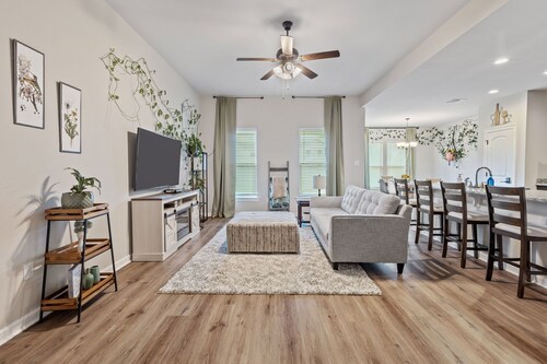 2 Bedroom Home in Lake Charles