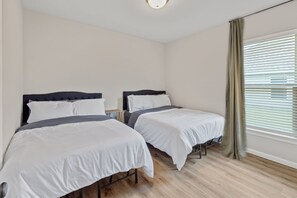 2 bedrooms, WiFi, bed sheets - 2 Bedroom Home in Lake Charles (Lake Charles)