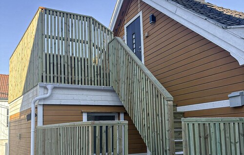 Amazing apartment in Arendal with WiFi