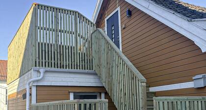 Amazing apartment in Arendal with WiFi