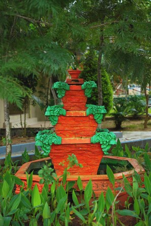 Garden - Golden Farms Resorts (Anekal)