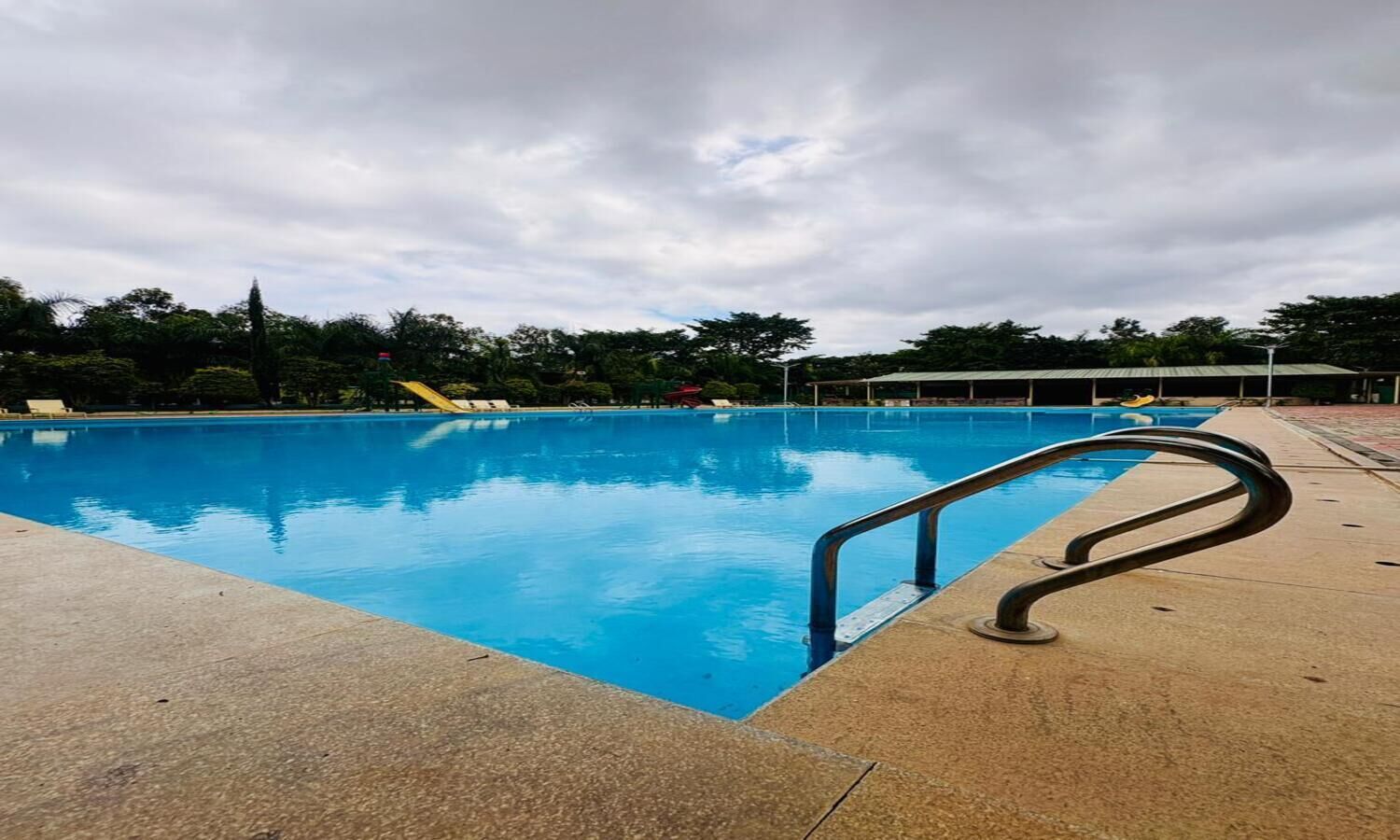 Indoor pool, outdoor pool