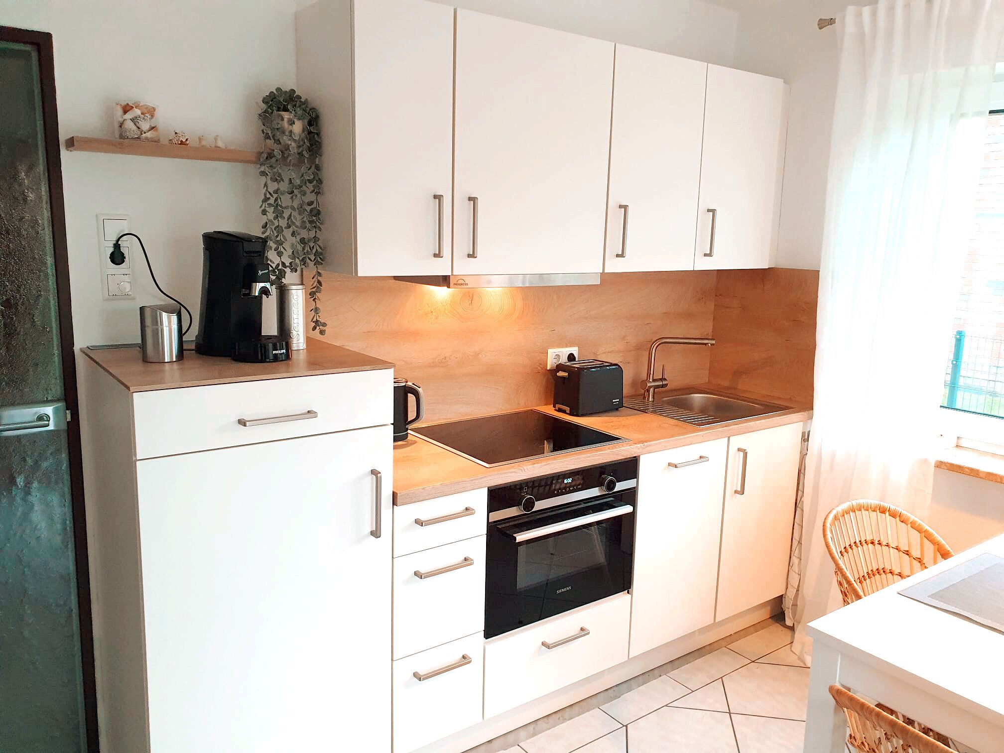 Mikrowelle, Ofen, Herdplatte, Geschirrspüler