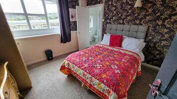 Bügeleisen/Bügelbrett, kostenloses WLAN