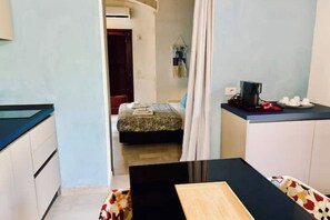1 bedroom, iron/ironing board, WiFi, bed sheets - Torre Dantona-bedroom apartment with small beam (sq. m. 37) (Marina di Modica)
