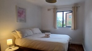 2 dormitorios, tabla de planchar con plancha, wifi