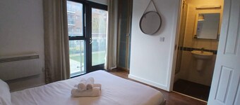 Spacious 2Bed Aparment-Only15Minutes to City