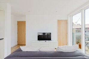 Acceso a internet y ropa de cama 