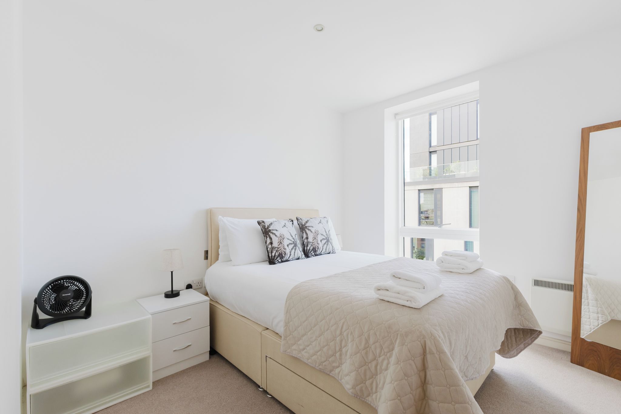 1 bedroom, iron/ironing board, Internet, bed sheets