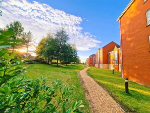 Property grounds - 5 star Luxurious Stay by Waterfront & City Centre (Merseyside)