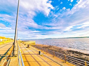 Beach - 5 star Luxurious Stay by Waterfront & City Centre (Merseyside)