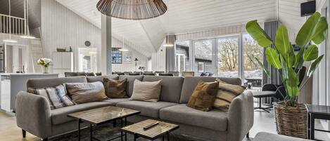 Pejs, bordfodbold, bordtennisbord