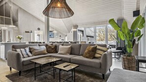 TV, fireplace, foosball, table tennis - VillaVilla 182 - Rømø, Sydjylland (Rømø)