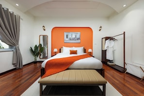 3 bedrooms, iron/ironing board, free WiFi