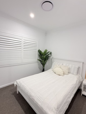 Internet, bed sheets