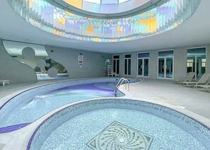 屋内プール
