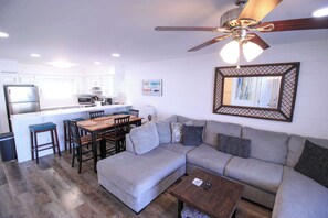 TV - Bayview Freedom Summa (Orange Beach)