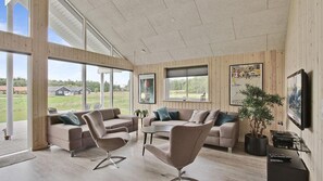 TV, fireplace, table football, ping pong - VillaVilla 308 - Lohals, Fyn og øer (Tranekær)