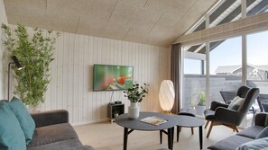 Kamin, Tischfußball, Tischtennisplatte