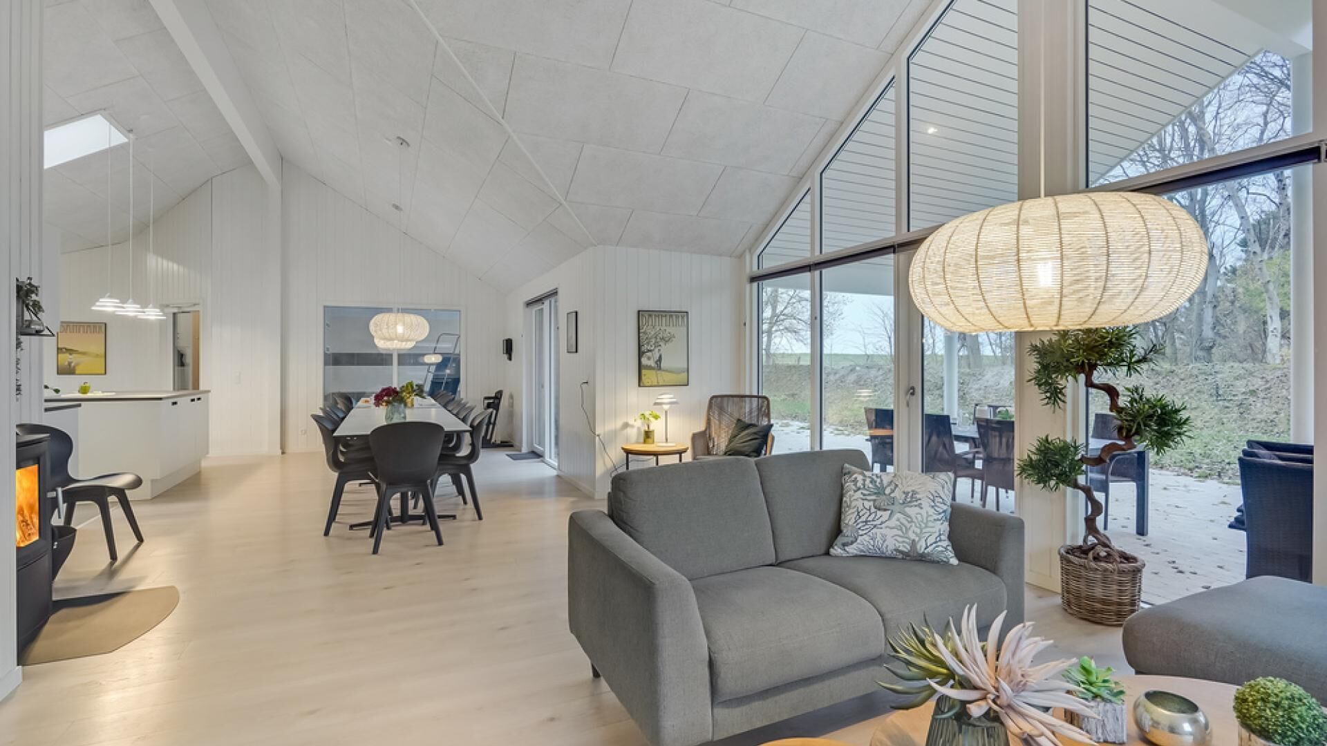 Fireplace, table football, ping pong