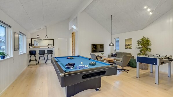 Spielezimmer