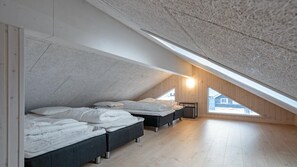 8 bedrooms, free WiFi