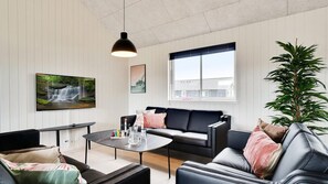 Takka, pöytäjalkapallopöytä, pöytätennispöytä