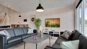TV, fireplace, table football, ping pong