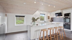 Fridge, dishwasher, coffee/tea maker, electric kettle