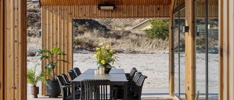 Ulkoruokailutilat